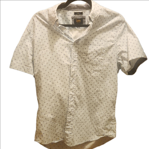 Lee Men's regular fit short sleeve buttondown, size Medium